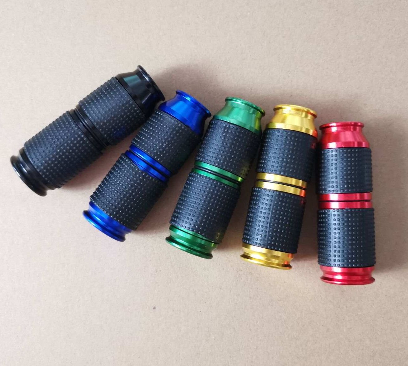 Two N2O whipped cream gas crackers for 8g charger with rubber grip.