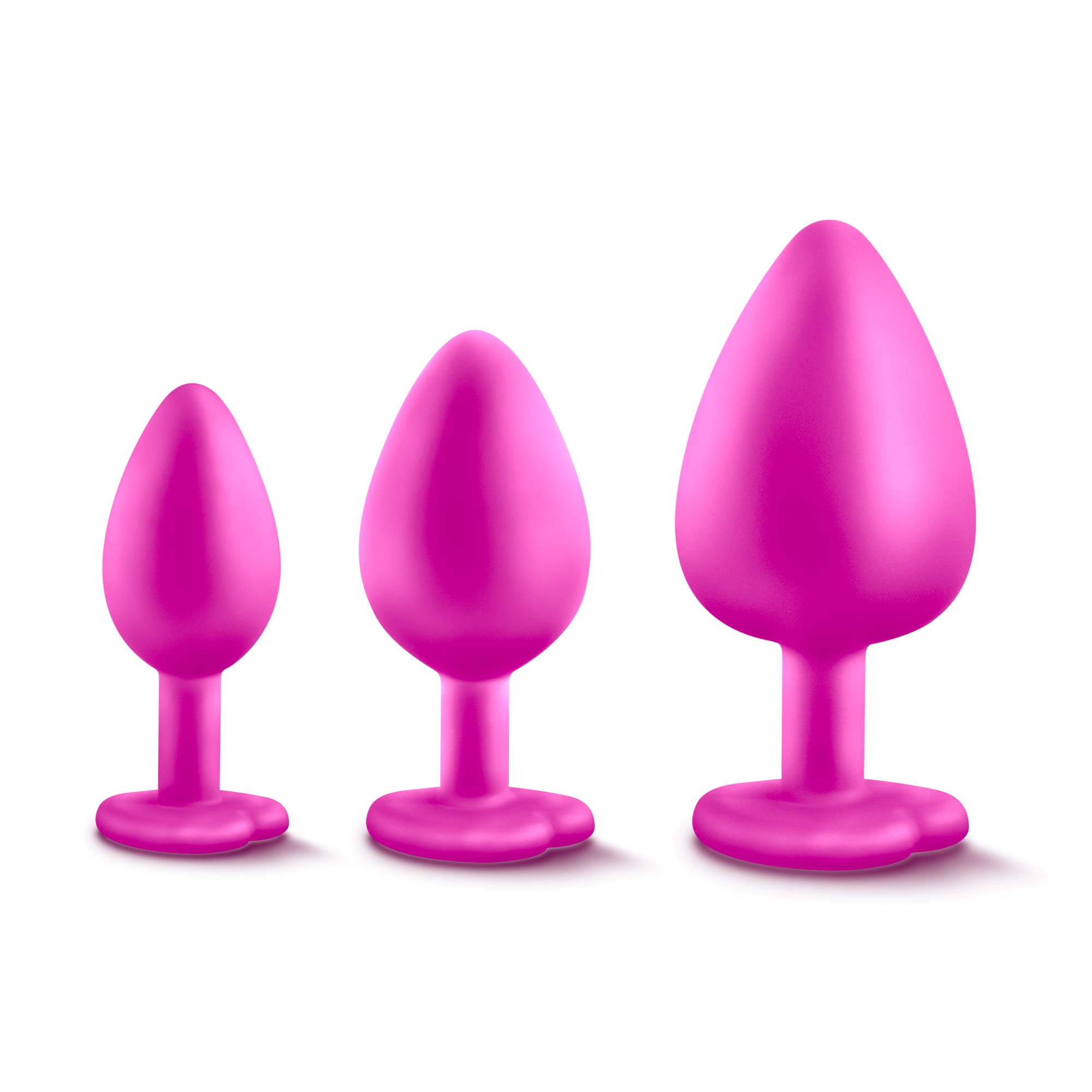 Your anal training play just got pretty with this sweet set of Bling Plugs! Starting with the small size for beginners