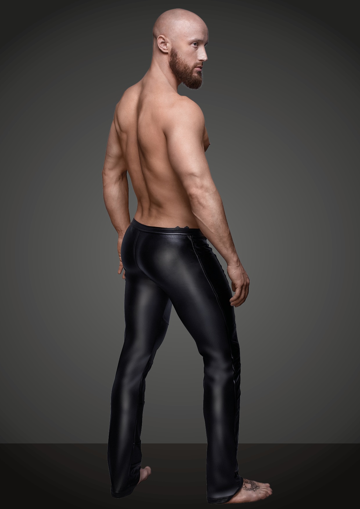 Unique long wetlook pants with amazing PVC apllications. The front can be opned by a zipper. The pants are made out of soft Wetlook - that`s why they adapt perfectly to your body.