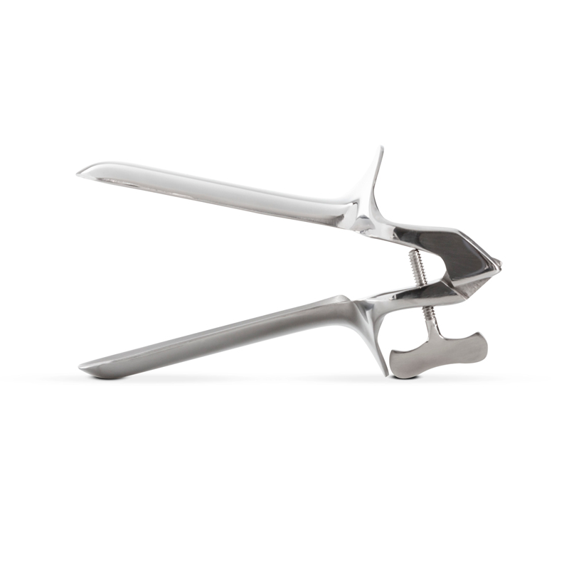 The Collins Vaginal Speculum from the Sinner Gear collection makes it possible to look inside the vagina. The speculum is provided with long and wide blades that keep the vagina open.