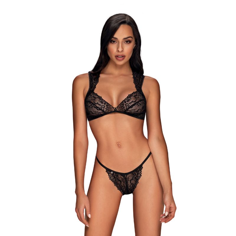 black set from the Elisetta collection is the perfect choice for women who like delicate lace and a fun addition in the form of glitter.</p>