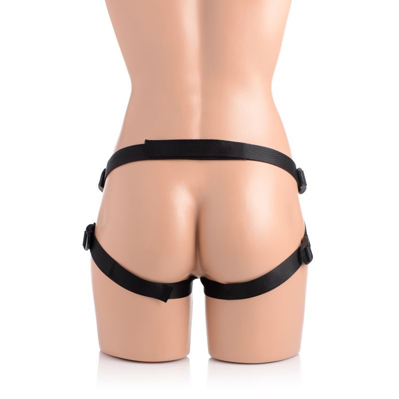 Slender yet fulfilling! This charming strap on set includes a slender yet satisfying dong for those who prefer comfort over size