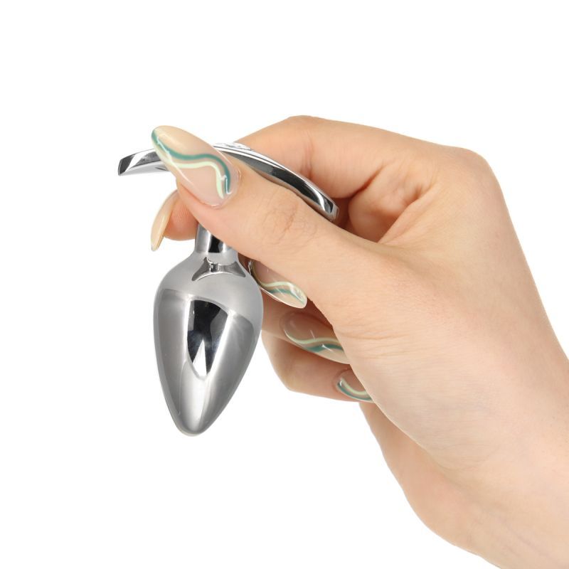 This luxurious plug will open up the back door to the world of anal play. The tapered tip is designed for easy insertion and its sleek