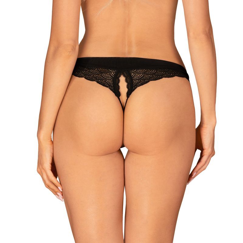Do you want to wow your upcoming date? Accentuate your femininity in an extremely subtle way! Put on Chemeris panties in timeless black and feel irresistibly attractive. Minimalist form