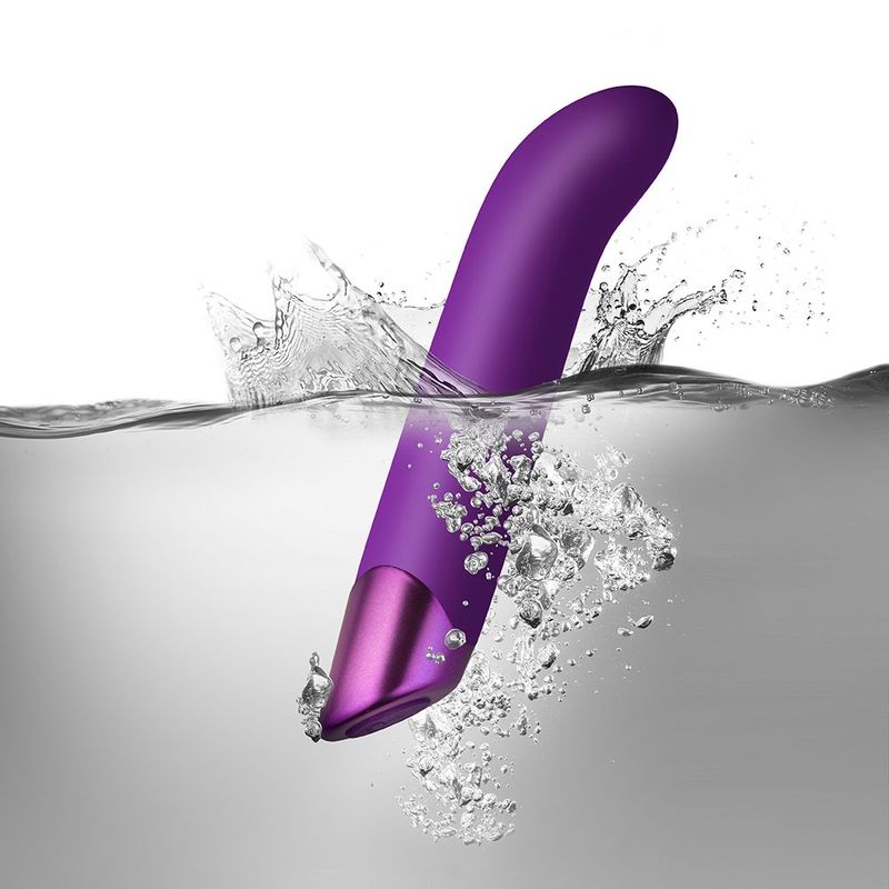 Explore sensual G spot stimulation with this elegantly crafted powerhouse of pleasure. Chaiamo G’s 6-inch shaft and ergonomic angled tip will effortlessly glid in to position to tease and target your G spot. Lie back and choose from one of the 10 vibration settings to experience the ultimate orgasm
