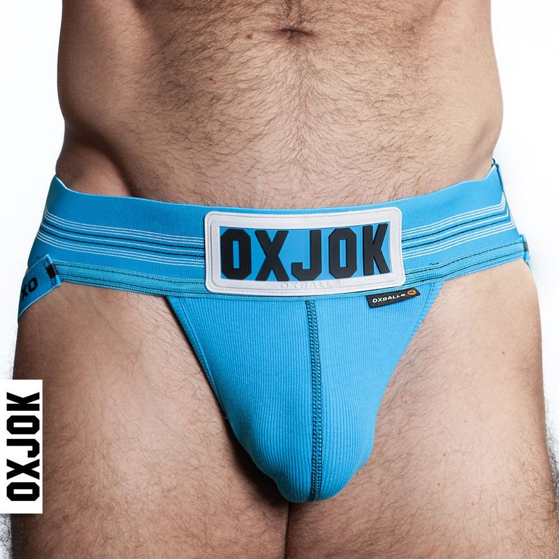 <p>SLINGJOCK’s pouch cups you