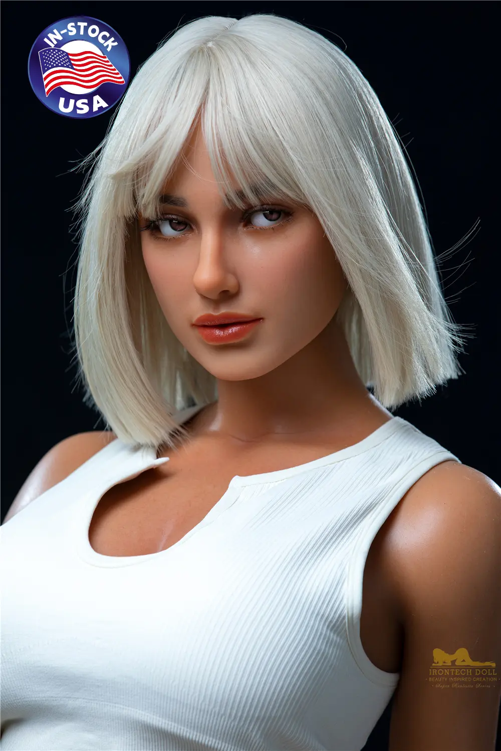 Full Body Sexdoll Luna with her stunning beauty